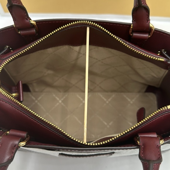 NWT MICHAEL MICHAEL KORS Reed
Large Croc-Embossed Leather Belted
Satchel Oxblood - Picture 11 of 16